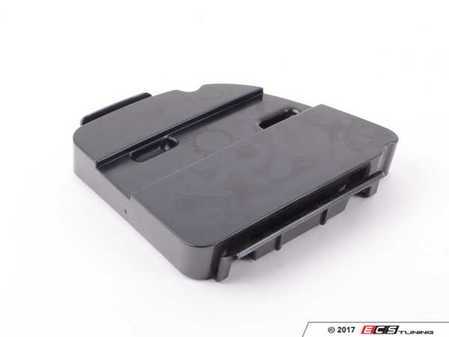 ES#74870 - 51117891932 - Center Grille Mounting Clip - Right - Locates the lower center grille - Genuine BMW - BMW