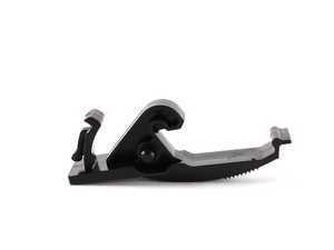 ES#441124 - 8E0955247 - Front Wiper Blade Clip - Priced Each - Located on the end of the wiper arm to fit blades - Genuine Volkswagen Audi - Audi