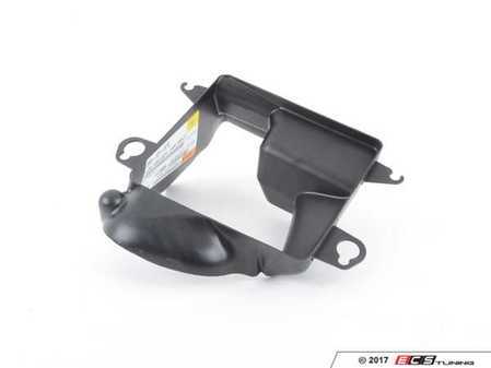 ES#2741046 - 8V0121674 - Additional Radiator Air Duct - Right Front  - Directs air to the right side radiator - Genuine Volkswagen Audi - Audi