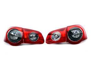 ES#2765353 - 3C5945093FKT1 - Tail Light Set - Replace your faded or broken tail lights on your B6 Passat - Genuine Volkswagen Audi - Volkswagen