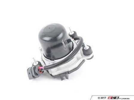 ES#2895018 - 07K131333A - Secondary Air Pump - priced each - Brings in fresh air for a smooth idle - Vemo - Audi Volkswagen