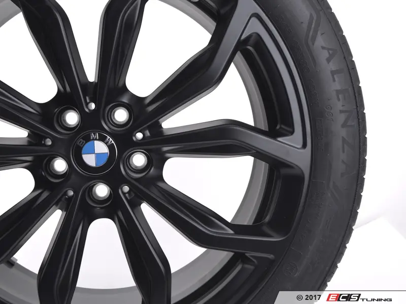 Genuine BMW - 36115A19D96 - Style 695 Y Spoke Wheel Set