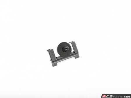 ES#242886 - 51317190333 - RETAINER CLIP - Genuine BMW - BMW