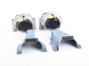 ES#3537045 - 8r0199381adKT1 - Engine Mount Set - Includes both engine mounts with retaining plates - Genuine Volkswagen Audi - Audi
