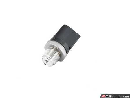 ES#3438583 - 0061536528 - Fuel Pressure Sensor - Priced Each - Located on the fuel rail - Bosch - Mercedes Benz