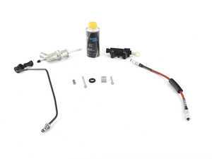 ES#3508262 - 21526773670KT - Clutch cylinder refresh kit - Includes master and slave cylinder, hardware and lines including the ECS Exact-Fit Stainless Steel Clutch Line! - Assembled By ECS - BMW