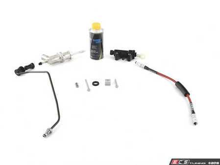 ES#3508262 - 21526773670KT - Clutch cylinder refresh kit - Includes master and slave cylinder, hardware and lines including the ECS Exact-Fit Stainless Steel Clutch Line! - Assembled By ECS - BMW