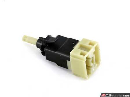 ES#2618923 - 0015452109 - Stop Lamp Switch - Located behind the brake pedal - Meyle - Mercedes Benz