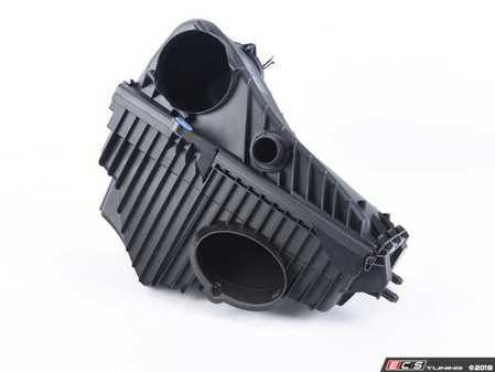 ES#2558350 - 95811002280 - AIR CLEANER COMPLETE - Genuine Porsche - 
