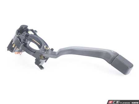 ES#296527 - 19195351901C - Turn Signal Switch - Operates headlight high beam, Low Beam, Headlight flasher, and wipers. - Genuine Volkswagen Audi - Volkswagen