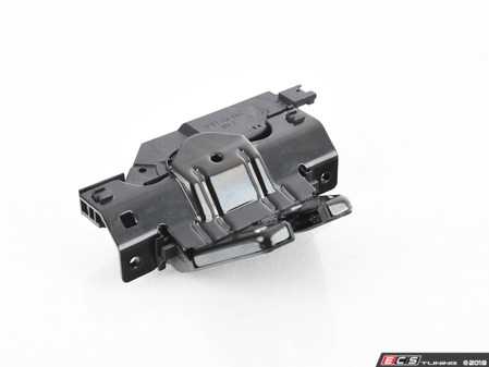 ES#3190455 - 937-866 - Integrated Trunk Lock Actuator - Located below the trunk lid, holds the trunk lid in place. - Dorman - BMW