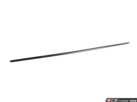 ES#2887859 - 51317061967 - Windshield Moulding - Upper - Located at the top of the top of the windshield at the seam between the glass and roof - Vaico - BMW