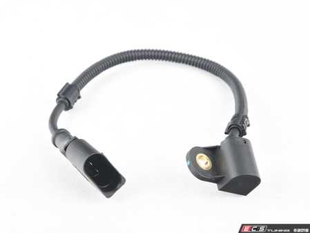 ES#2894671 - 045957147B - Camshaft Position Sensor - Determines camshaft position for appropriate timing - Vemo - Volkswagen