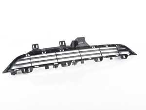 ES#2711916 - 51117294476 - F15 Front bumper center grille - upper - Upper portion of the front center grille - Genuine BMW - BMW