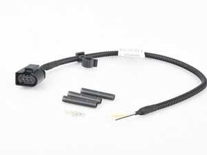 ES#2797668 - 12518645886 - Adapter Lead for Fuel Tank Breather Valve - Genuine BMW - BMW