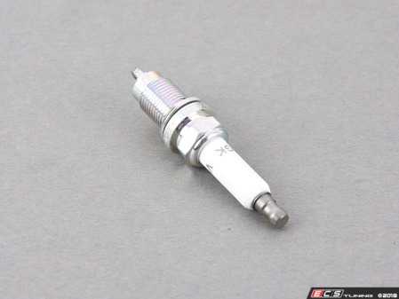 ES#2550995 - NB2540KOEM - 40k Service Kit - Featuring original Volkswagen oil, spark plugs, and filters! - Assembled By ECS - Volkswagen