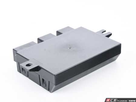 ES#3255921 - 7P0907383J - Trailer Detection Control Module - Required when adding an OEM hitch to your Cayenne - Genuine Porsche - Porsche