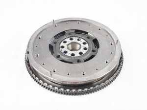 ES#2762628 - 21212229955 - Dual-Mass Flywheel - SMG Transmission - A critical component not to be overlooked during clutch service - LUK - BMW