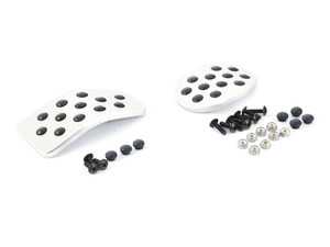 ES#2840419 - P7560SILVER - Rennline 3-Piece Pedal Set - Manual Transmission - Silver - Silver anodized aircraft aluminum gas, brake, and clutch pedal set with rubber grips and stainless steel hardware - Rennline - Audi