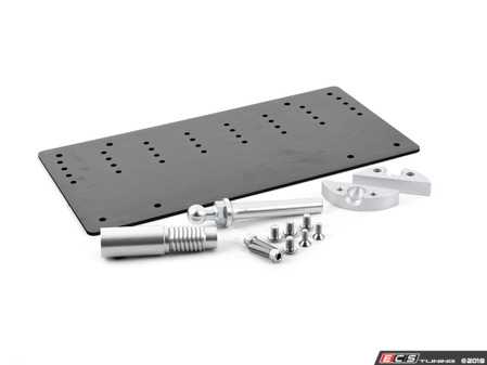 ES#2931571 - E10701130 - Billet Tow Hook Receiver License Plate Mount - US Style - Keep your front bumper free of holes and allow your front plate to be easily removed for shows or photo shoots - Rennline - Audi Volkswagen