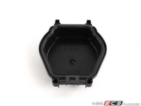 ES#173237 - 63128381326 - Low Beam Cover - Rear plastic cover that protects the headlight housing and wiring. - Genuine BMW - BMW