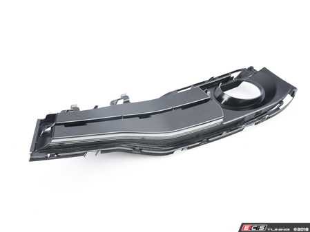 ES#2994269 - 51117396886 - CLOSED GRID, RIGHT - Genuine BMW - BMW