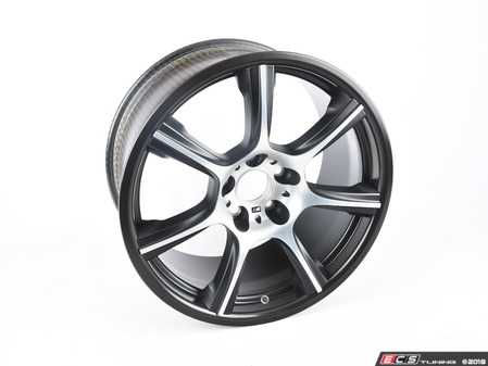 ES#3109951 - 36116873426 - F82 19" Light Alloy Hybrid Style 681M Wheel - Priced Each - 19x9.5 ET29 72.6CB - Genuine BMW - BMW