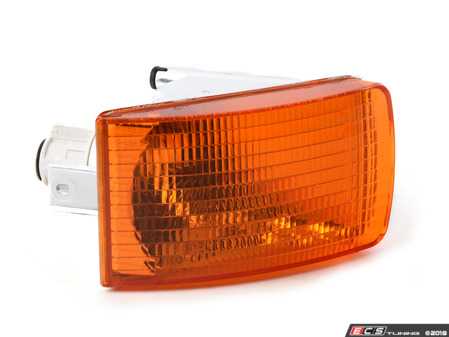 ES#3551462 - 96463140601 - Amber Front Turn Signal Assembly - Right - US-spec turn indicator assembly replacement turn indicator assembly - URO - Porsche