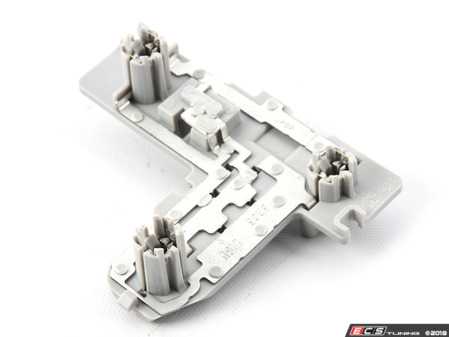 ES#2164157 - 561945260 - Inner Bulb Holder - Right - Contains sockets for passenger's side inner tail light - Genuine Volkswagen Audi - Volkswagen