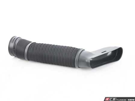 ES#3559187 - 2720903682 - Air Intake Duct - Right - Outside air supply to air filter housing - URO - Mercedes Benz