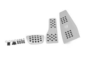 ES#2840369 - P716259DSILVER - 3 Piece Pedal Set - Rubber Grip - Silver - Throttle, Brake, and Dead Pedal that accepts OEM Dome Decal Crest - Rennline - Porsche