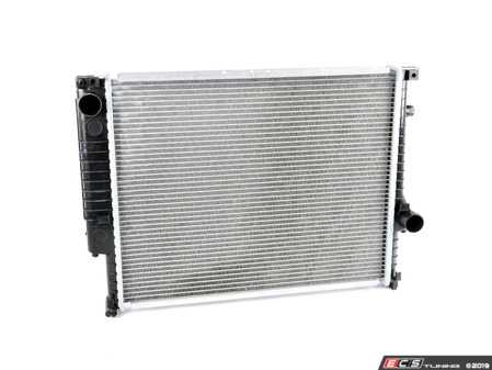 ES#3545326 - 2526 - Radiator - OE style standard replacement radiator. - CSF - BMW