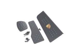 ES#2840354 - P7162102CBLACK - Rennline 4-Piece Rubber Grip Pedal Set - Black/Cast Crest - Improve the look of your interior and fine-tune your driving experience - Rennline - Porsche