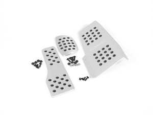 ES#2840298 - P706253SILVER - Rennline 3-Piece Rubber Grip Pedal Set - Silver - Improve the look of your interior and fine-tune your driving experience - Rennline - Porsche