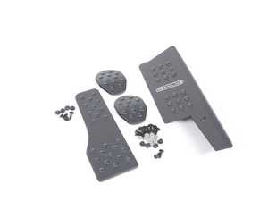 ES#2840291 - P706098BLACK - Rennline 4-Piece Rubber Grip Pedal Set - Black (RHD) - Improve the look of your interior and fine-tune your driving experience - Rennline - Porsche