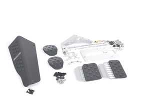 ES#2839300 - A133P6095BLKSLV - 4 Piece Pedal Set - Rubber Grip - Silver Pedals / Silver Extensions (RHD) - Adjustable Throttle, Brake, Clutch, and Dead Pedal - Rennline - Porsche