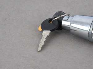 ES#91858 - 51241808892 - LOCK WITH KEYS - Genuine BMW - BMW