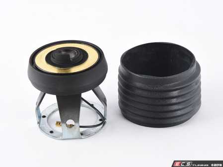 ES#3177789 - 8010 - MOMO Steering Wheel Hub Adapter - Install a MOMO steering wheel in your VW - MOMO - Volkswagen