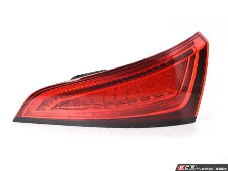 ES#2583774 - 8R0945094D - Upper LED Tail Light - Right - Keep the clean look of your exterior - Genuine Volkswagen Audi - Audi