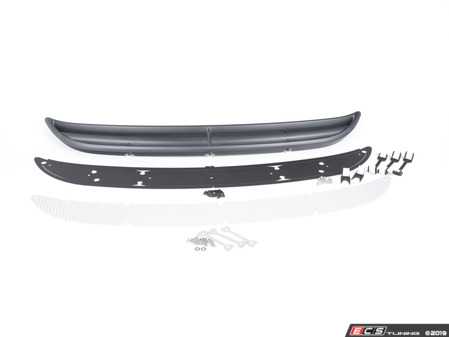 ES#3677664 - E9X112 - GT3 Smile Vent Kit - Silver Mesh - (NO LONGER AVAILABLE) - Quickly and easily transform the front end of your 997 with this GT3 vent grille kit from Rennline - Rennline - 