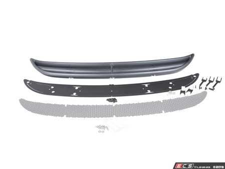 ES#3677665 - E9X111 - GT3 Smile Vent Kit - Black Mesh - Quickly and easily transform the front end of your 997 with this GT3 vent grille kit from Rennline - Rennline - Porsche