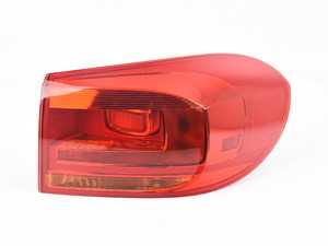 ES#2212351 - 5N0945096R - Outer Tail LIght - Right - Factory outer tail light assembly - Genuine Volkswagen Audi - Volkswagen