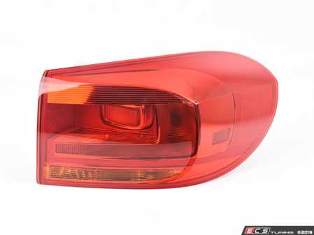 ES#2212351 - 5N0945096R - Outer Tail LIght - Right - Factory outer tail light assembly - Genuine Volkswagen Audi - Volkswagen