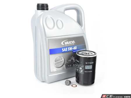 ES#3173503 - 06A115561BKT9 - Oil Service Kit - Only the essentials to perform an oil service. Includes German Made Vaico oil that meets VW 502.00 & 505.00 standards - Assembled By ECS - Volkswagen