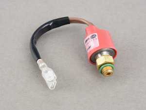 ES#3691318 - 0048206810 - A/C Pressure Switch - Priced Each - Located On The Receiver / Drier - Behr - Mercedes Benz