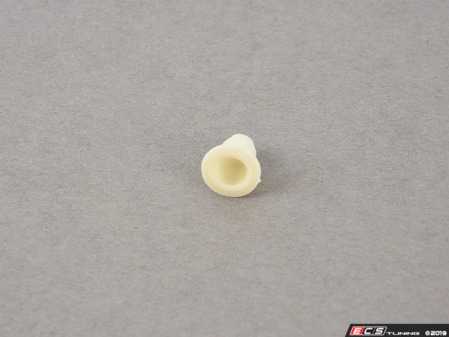 ES#2887733 - 51131960127 - Grommet - Moulding Clip - Vaico - BMW