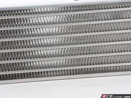 ES#2635500 - 2205000500 - Engine Oil Cooler - Keeps the engine oil cool to prolong engine life - Mahle-Behr - Mercedes Benz