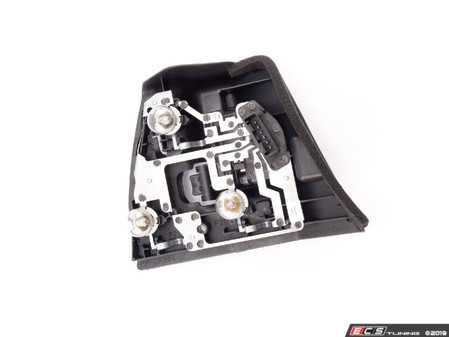 ES#3146654 - 63217165955 - E46 Bulb Carrier - Left - Includes all required bulbs - ULO - BMW