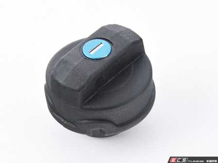 ES#3633709 - 191201551A - Locking Gas Cap W/Keys - Keep your fuel to yourself. - URO - Audi Volkswagen