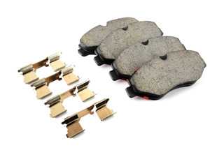 ES#3691329 - 9064210400 - Front Brake Pad Set - Ceramic - Ceramic composite developed to meet low dust & noise requirements - Brembo - Mercedes Benz